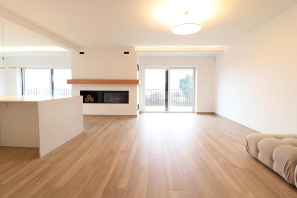 Domaine d'exception avec plus de 27 000 m² de terrain.