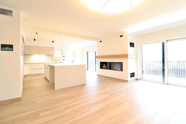 Domaine d'exception avec plus de 27 000 m² de terrain.