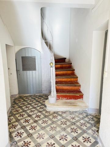 Saint-Saturnin-lès-Apt (84490) EXCLUSIVITE ! Exceptionnelle bâtisse au centre village !