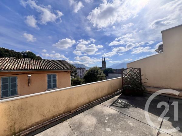 Appartement F4 à vendre  4 pièces - 96 m2 VOIRON - 38