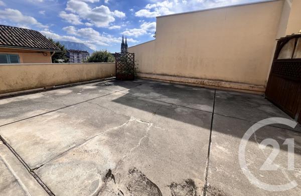 Appartement F4 à vendre  4 pièces - 96 m2 VOIRON - 38