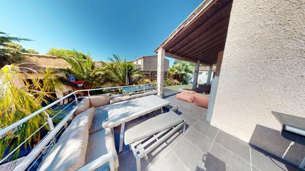 Villa d'exception 4 faces – Plus de 200 m² – 6 chambres – Piscine – Calme absolu
