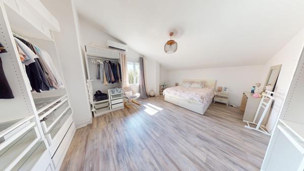 Villa d'exception 4 faces – Plus de 200 m² – 6 chambres – Piscine – Calme absolu
