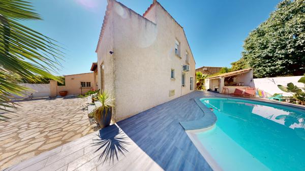 Villa d'exception 4 faces – Plus de 200 m² – 6 chambres – Piscine – Calme absolu