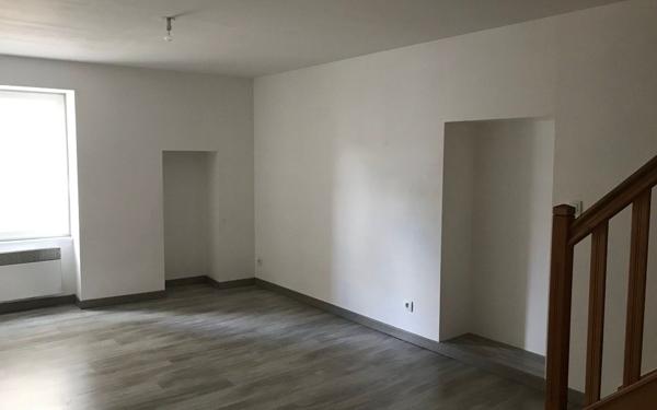 Maison à louer    3 pièces •  Saint-Marcellin