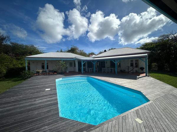 Belle villa 3 chambres + bureau, avec piscine , sur 1500m2 de terrain