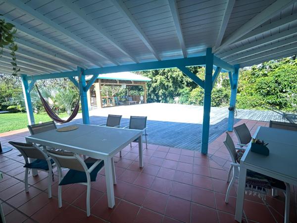 Belle villa 3 chambres + bureau, avec piscine , sur 1500m2 de terrain