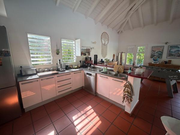 Belle villa 3 chambres + bureau, avec piscine , sur 1500m2 de terrain