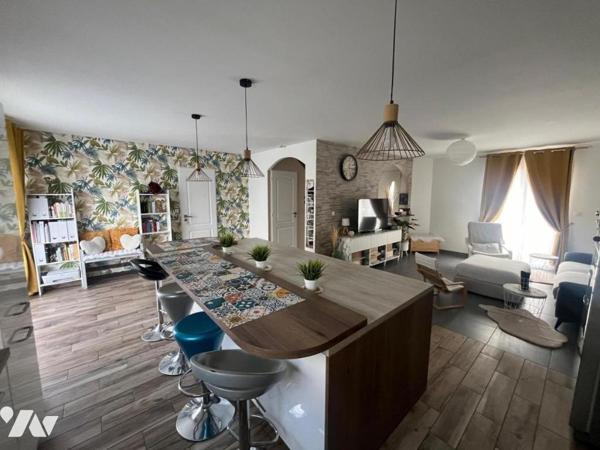 Pavillon récent de 2020, de type 5 pièces, d'une superficie de 91.25 m², édifié sur un terrain 