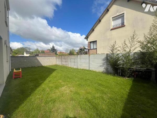 Pavillon récent de 2020, de type 5 pièces, d'une superficie de 91.25 m², édifié sur un terrain 