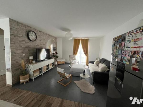 Pavillon récent de 2020, de type 5 pièces, d'une superficie de 91.25 m², édifié sur un terrain 