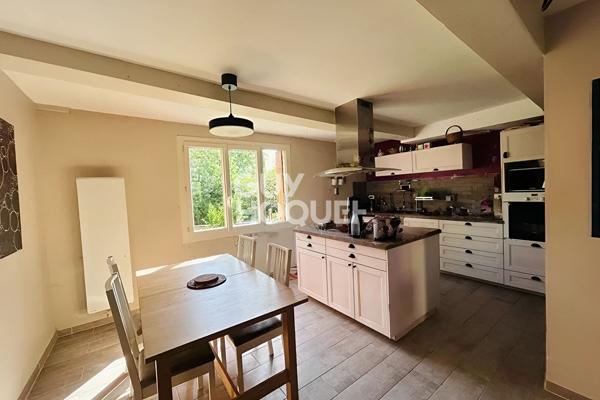MAISON DE VILLAGE A VILLEBRUMIER (82370) , 7 PIECES, 5 CHAMBRES