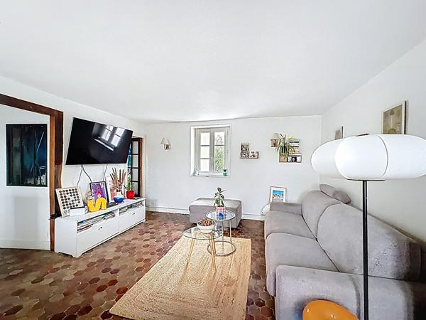 Appartement centre ville de Meaux - proche rue piétonne et gare - 2 chambres - superficie environ 70 m2