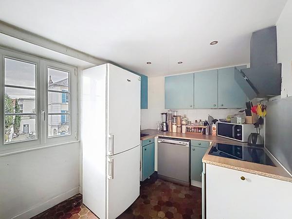 Appartement centre ville de Meaux - proche rue piétonne et gare - 2 chambres - superficie environ 70 m2