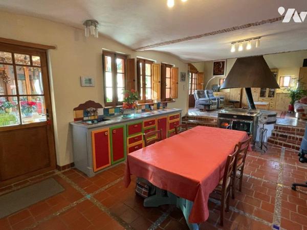 MIRANDE (GERS) Belle maison de 1998 sur environ 1400m² de terrain, proche tous commerces