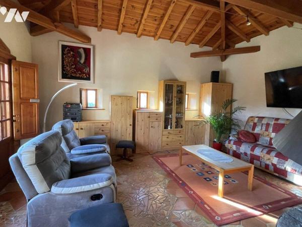 MIRANDE (GERS) Belle maison de 1998 sur environ 1400m² de terrain, proche tous commerces