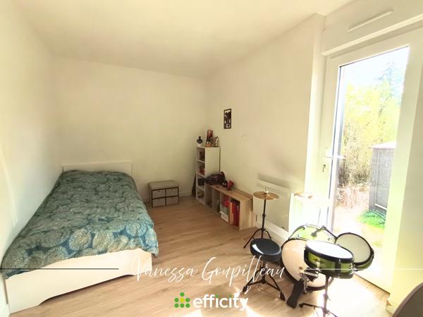 Maison
         5 pièces
        - 125 m² 295 000 € *