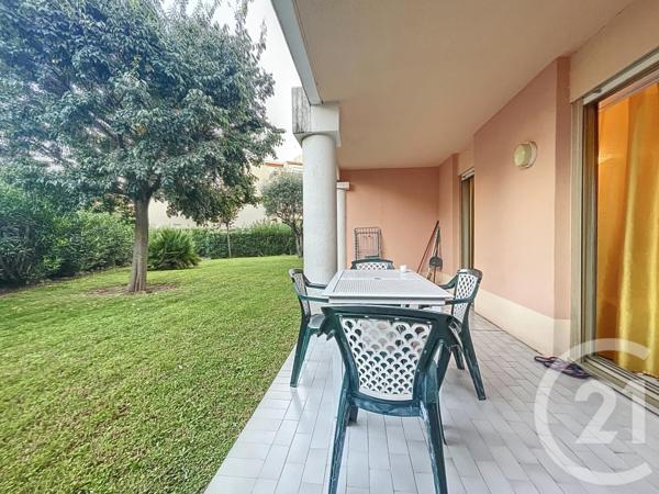 Appartement F2 à vendre  2 pièces - 40 m2 LE GOLFE JUAN - 06