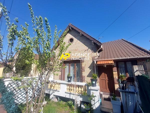 Maison Pierrelaye 5 pièces 86 m2 €289 000 ** - Référence 4478