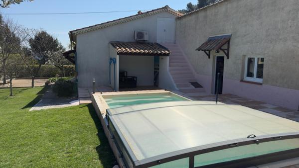 Maison T4 plain-pied 130 m² - Piscine – 1100 m²