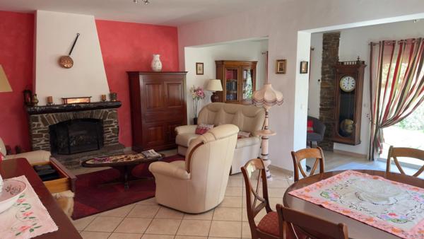 Maison T4 plain-pied 130 m² - Piscine – 1100 m²