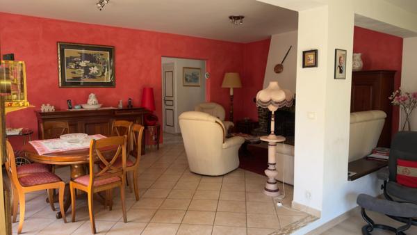 Maison T4 plain-pied 130 m² - Piscine – 1100 m²