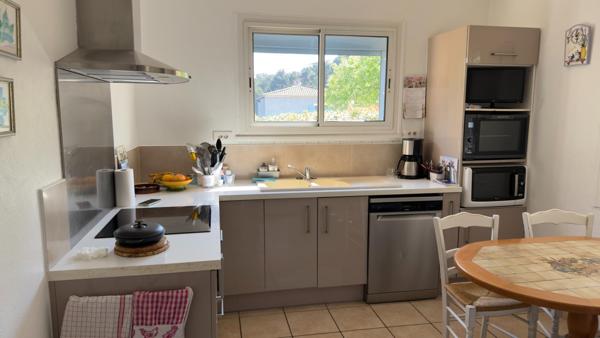 Maison T4 plain-pied 130 m² - Piscine – 1100 m²