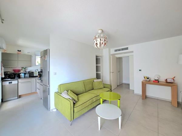 Boulouris Appartemnt 53 m² au calme , 3 pièces, plage à pied