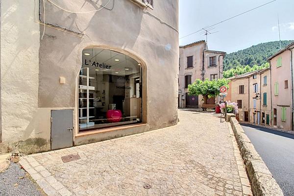 À CÉDER !FONDS DE COMMERCE SALON DE COIFFURE ! FIGANIÈRES (VAR)