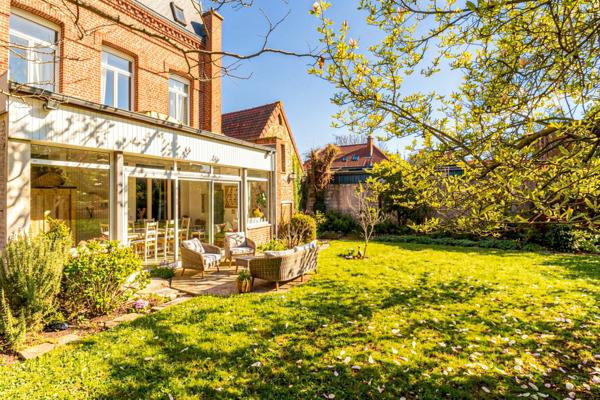 Saint-Omer (62500) PROPRIETE D'EXCEPTION - CHAMBRES D' HOTES DE CHARME