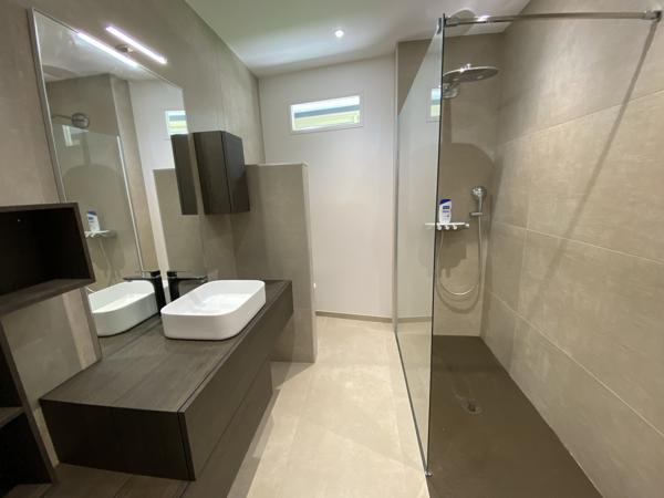 Maison
                                                                                                                                                                                                                                                                                                                        13 pièce(s)                                                                                                                                                                                                          6 chambre(s)                                                                                                                                                                                                          600  m²