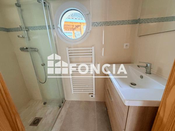 Location Maison 6 pièces 217.16 m² - 10 AVENUE DE VACQUEY Salleboeuf 33370