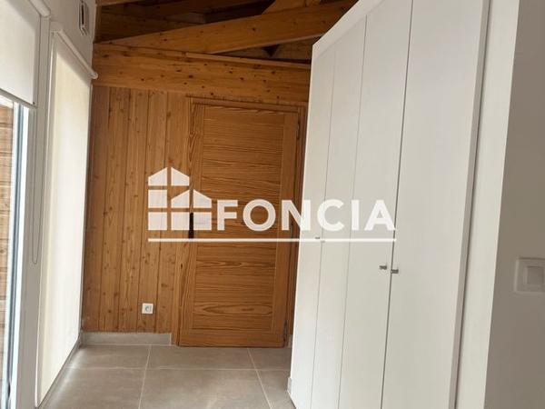 Location Maison 6 pièces 217.16 m² - 10 AVENUE DE VACQUEY Salleboeuf 33370