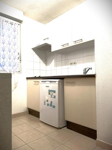 Investissez à Vinassan : T2 loué, rentabilité immédiate dans une résidence avec piscine !