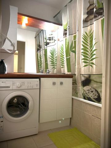 Investissez à Vinassan : T2 loué, rentabilité immédiate dans une résidence avec piscine !