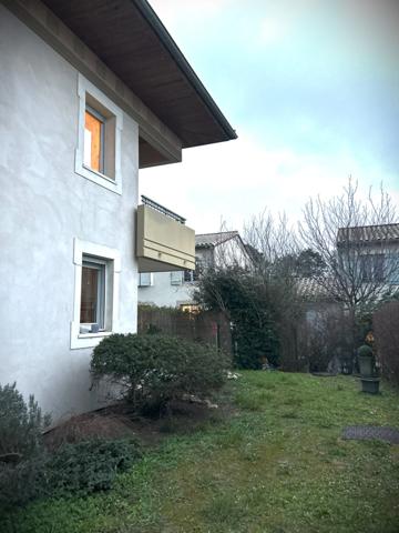 Investissez à Vinassan : T2 loué, rentabilité immédiate dans une résidence avec piscine !