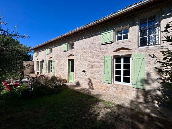Maison La Creche 5 pièce(s) 159 m2, La creche 79260