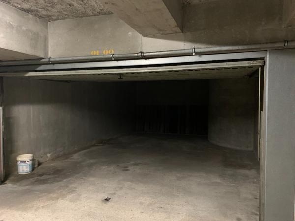 Location parking / box Vernon - 34 m² - 124 €/mois