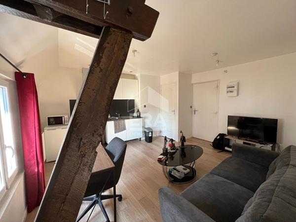 Beau T2 meublé ; à deux pas de la place des Epars !