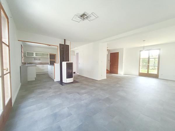 MAISON FAMILIALE 8 PIECES ORCEMONT 163 M²