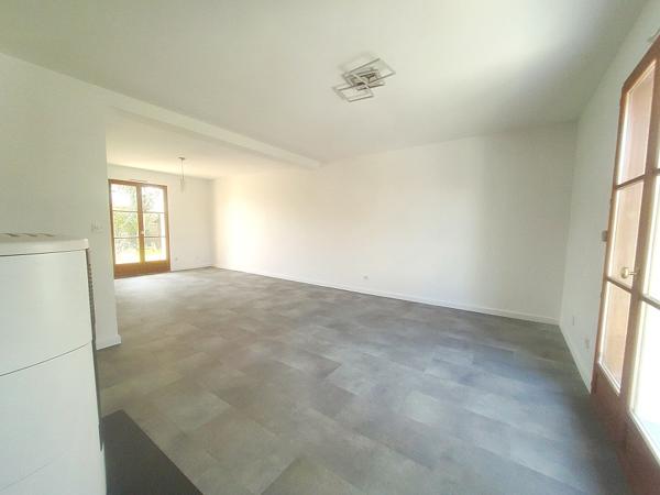 MAISON FAMILIALE 8 PIECES ORCEMONT 163 M²