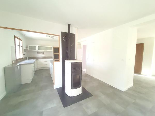 MAISON FAMILIALE 8 PIECES ORCEMONT 163 M²