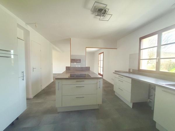 MAISON FAMILIALE 8 PIECES ORCEMONT 163 M²