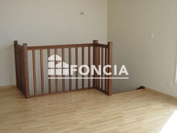 Location Appartement 4 pièces 88.82 m² - 15 RUE DU GAL DE GAULLE Guingamp 22200