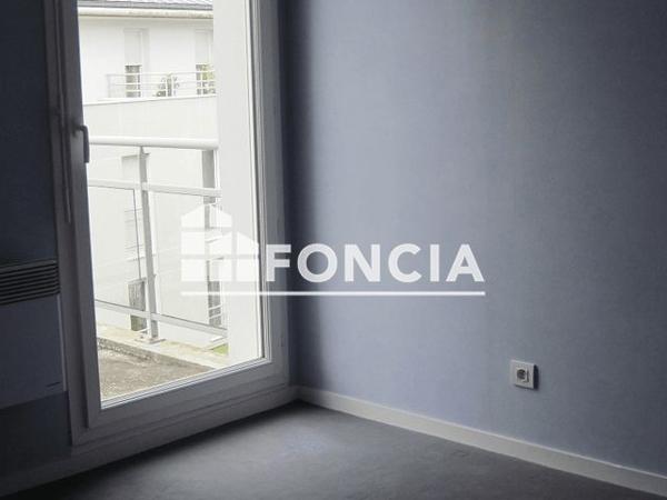 Location Appartement 4 pièces 88.82 m² - 15 RUE DU GAL DE GAULLE Guingamp 22200