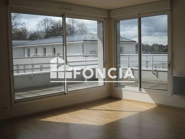 Location Appartement 4 pièces 88.82 m² - 15 RUE DU GAL DE GAULLE Guingamp 22200