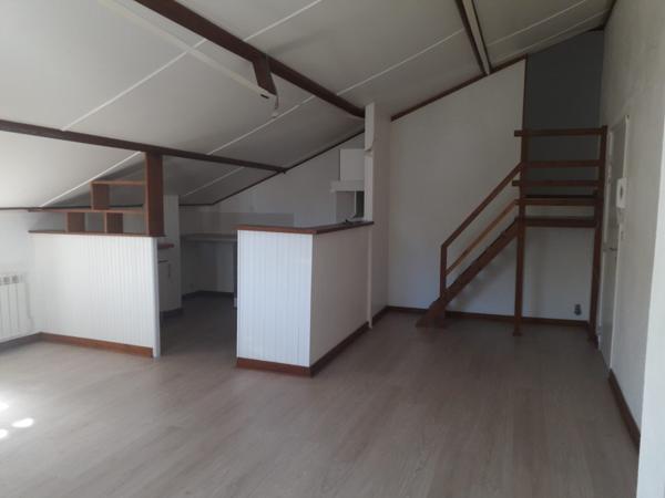 T2 AU 2EME ETAGE