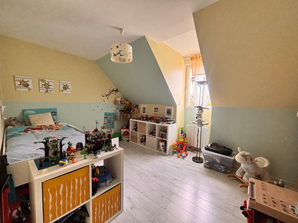 Maison individuelle sur 1003m2 - DPE C - avec piscine