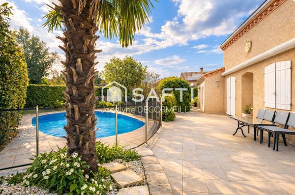Maison traditionnelle avec piscine située sur Launaguet et dans un secteur calme