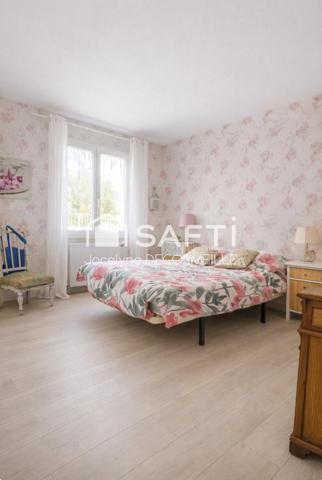 Maison traditionnelle avec piscine située sur Launaguet et dans un secteur calme